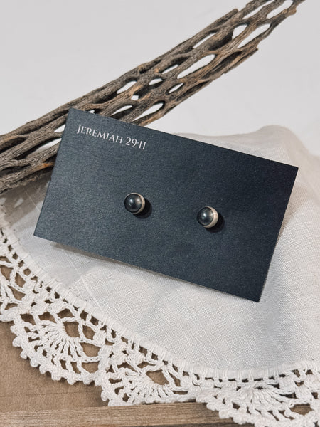 Bonnie Pearl Studs