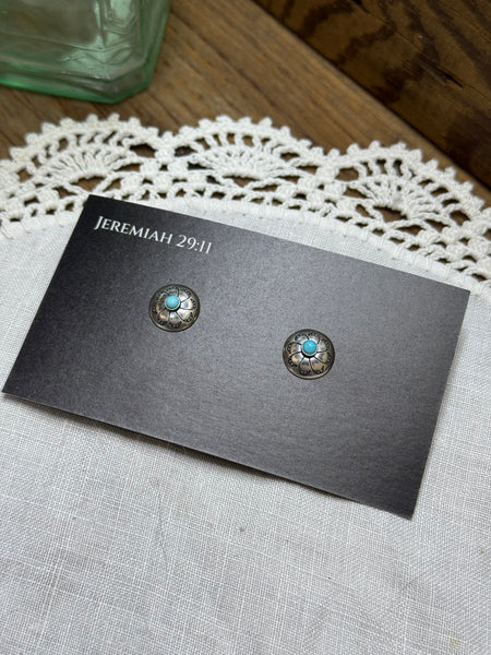 Saddlestring Studs