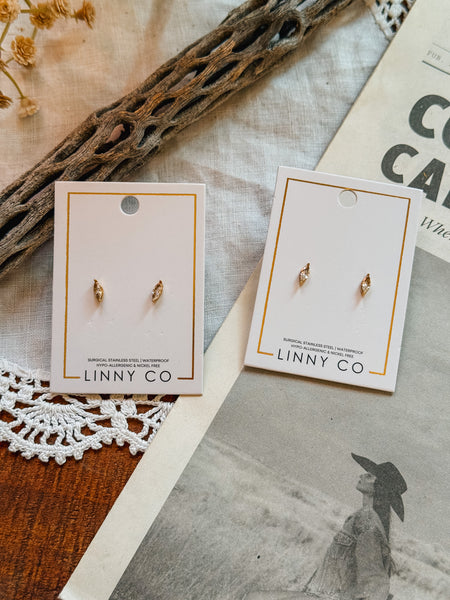 Maeve Flat Back Studs