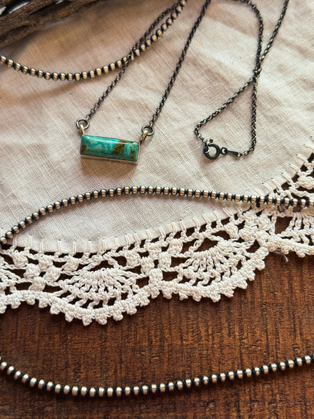 Belone Bar Necklace