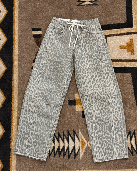 Leopard Barrel Jeans