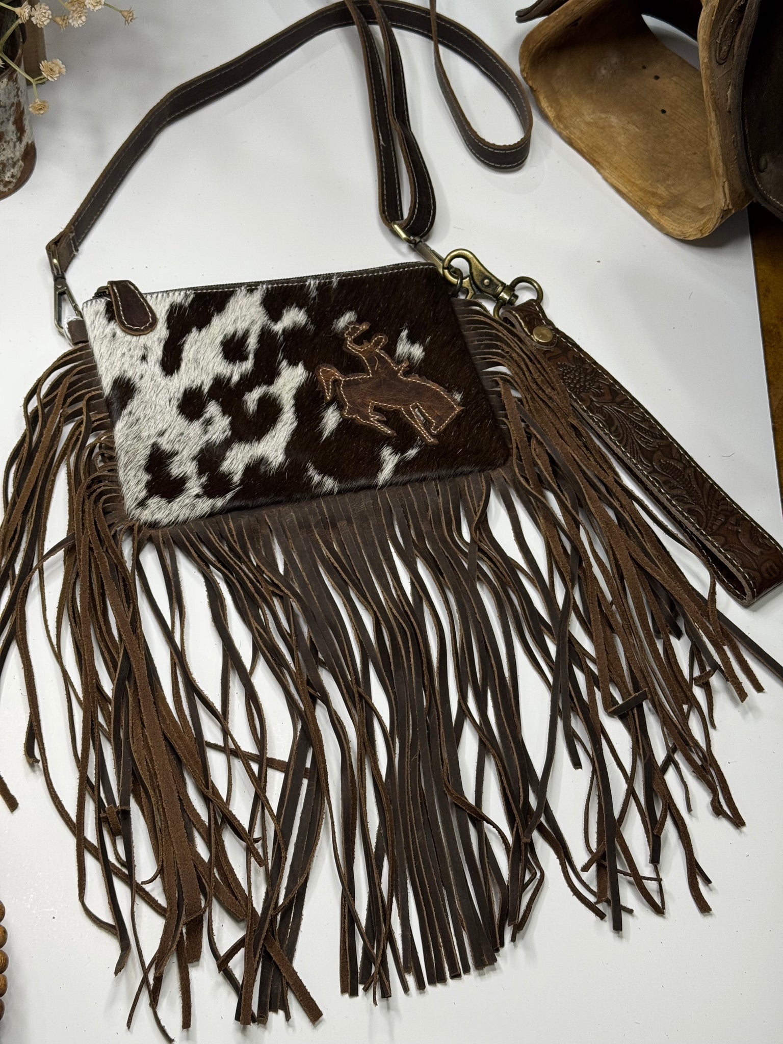Bronc Crossbody