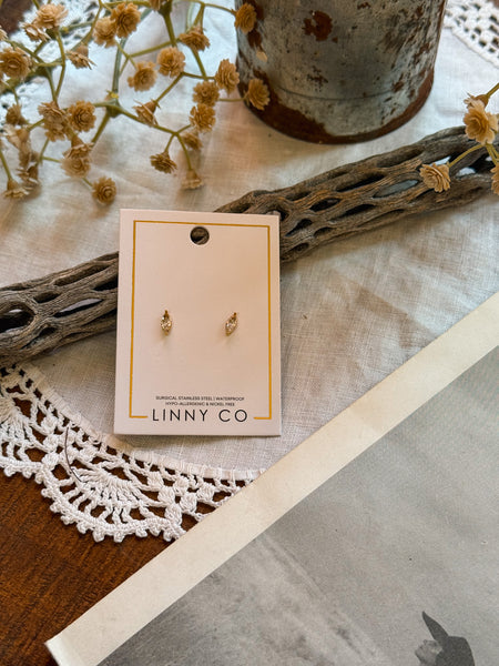 Maeve Flat Back Studs