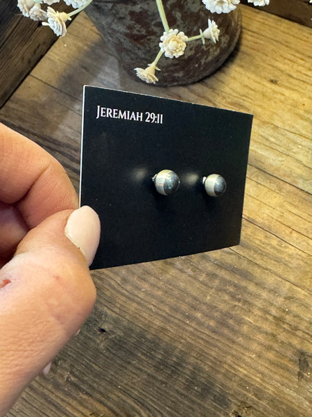 Pearl Studs