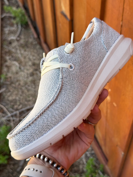 Vegas Hilo Shoe