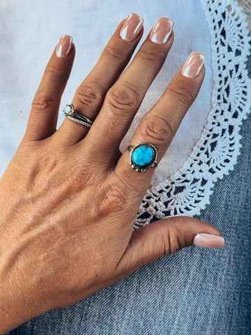 Ave Ring
