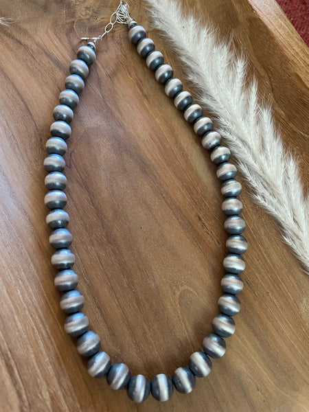 10mm 16” Navajo Pearls
